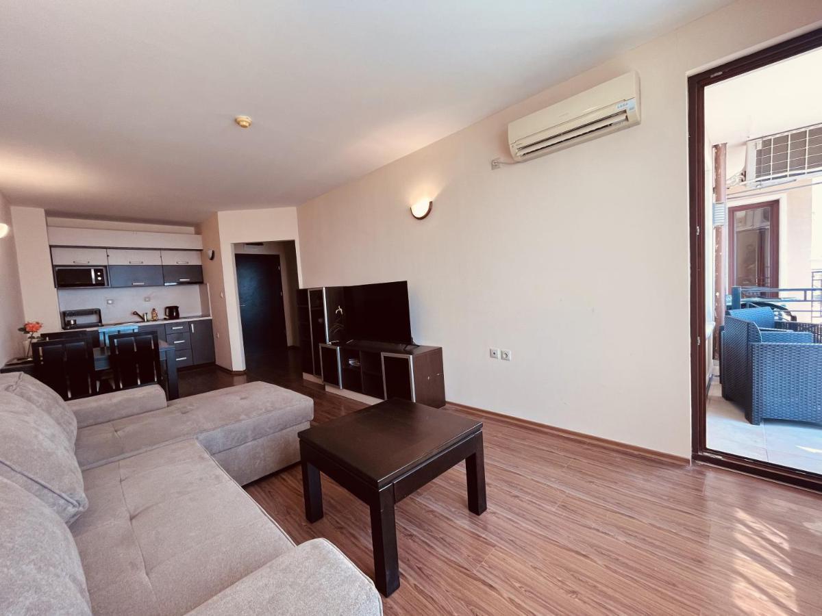 Sea View Rental Front Beach Goldstrand Exterior foto
