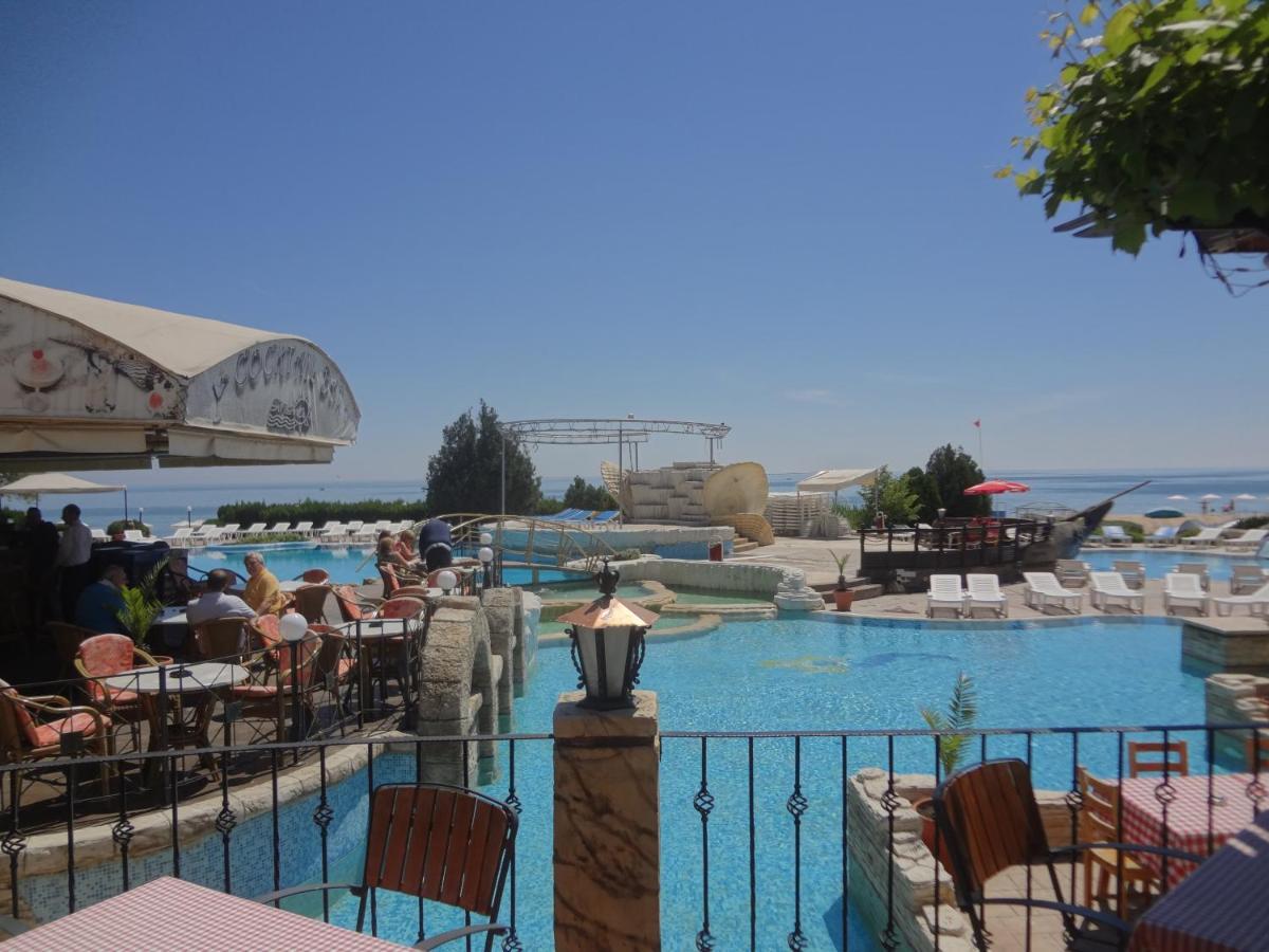 Sea View Rental Front Beach Goldstrand Exterior foto